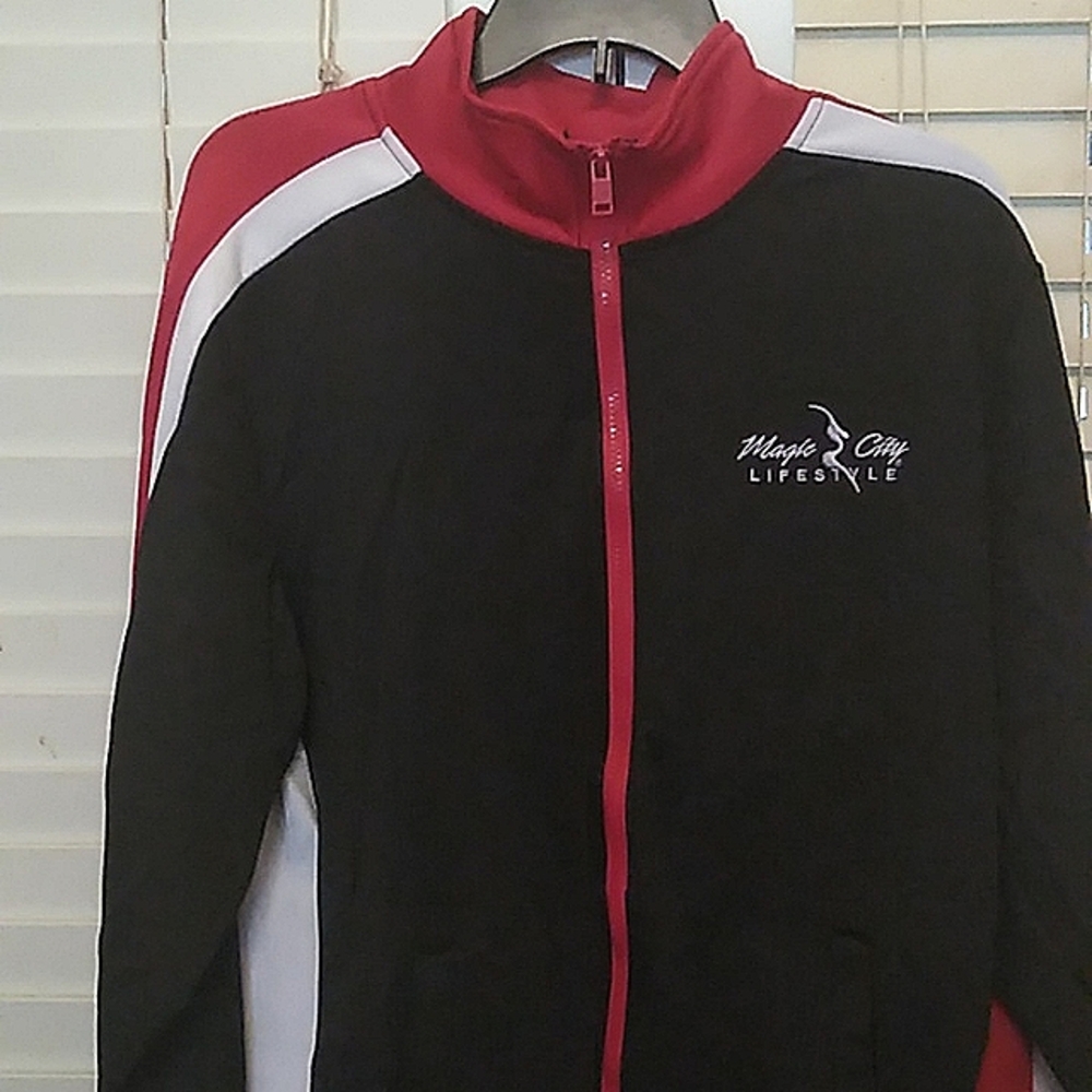 Size Large male Magic City sweat jacket.